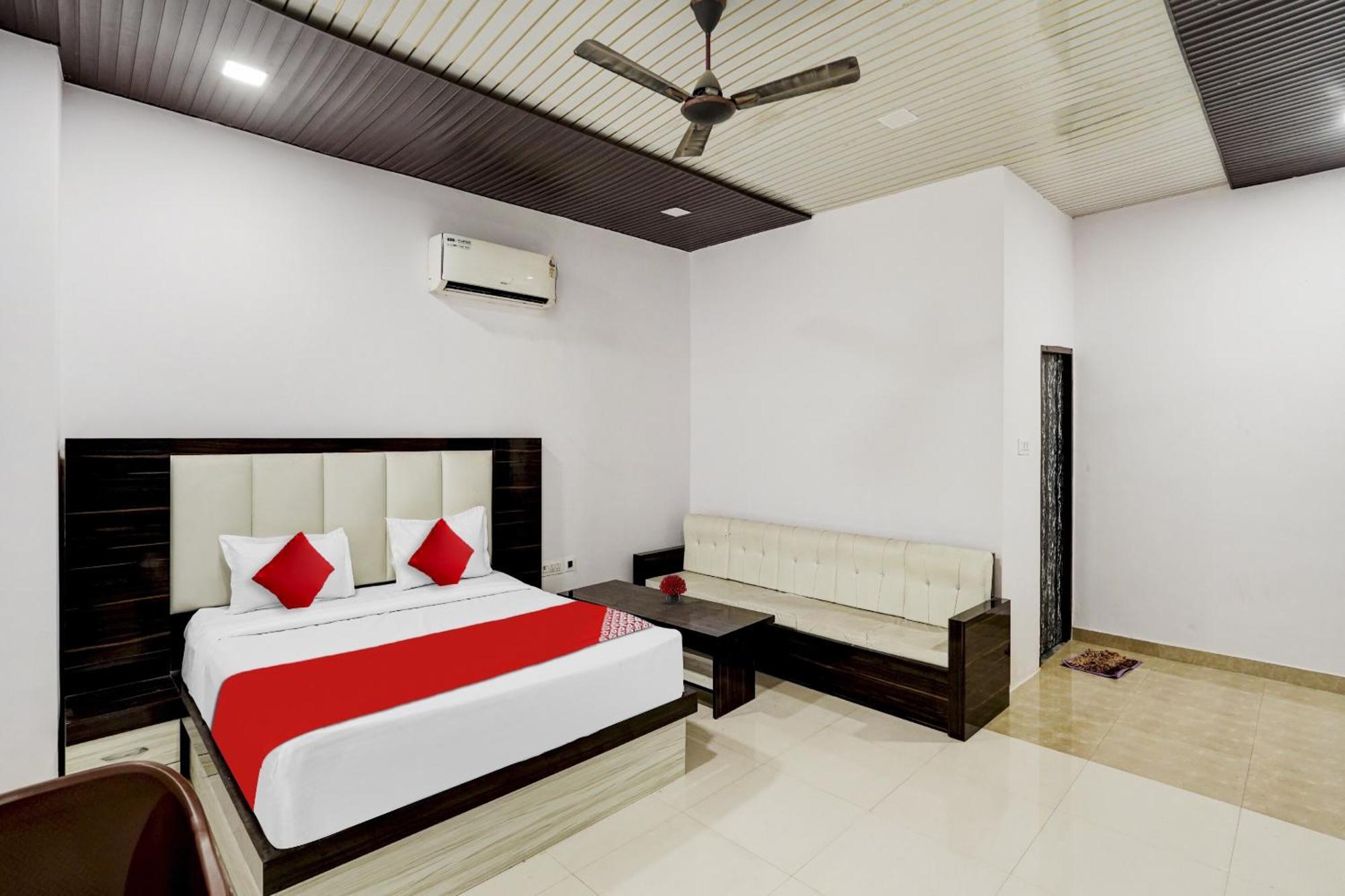 Collection O Love Garden Hotell Ghaziabad Exteriör bild
