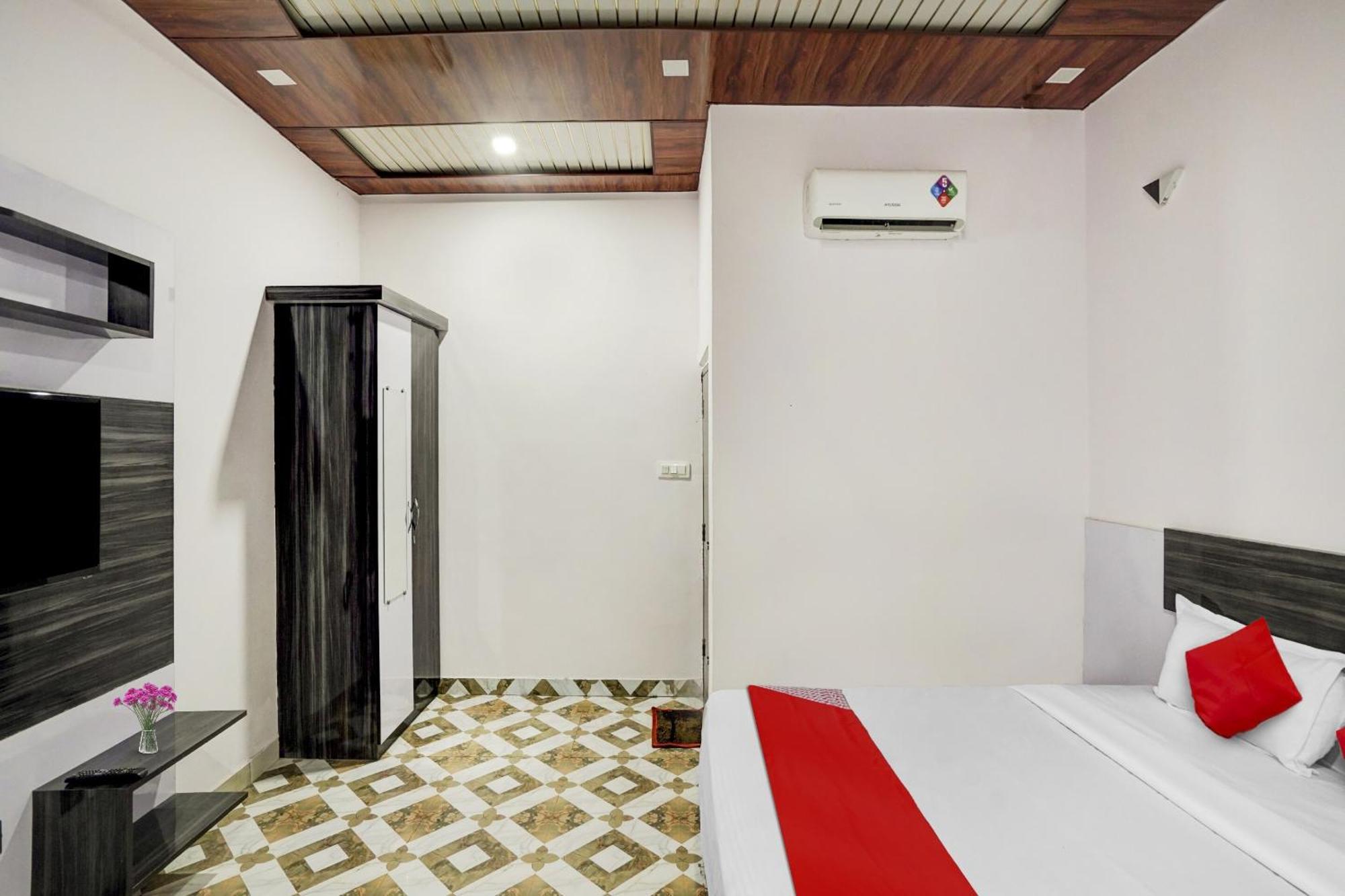 Collection O Love Garden Hotell Ghaziabad Exteriör bild